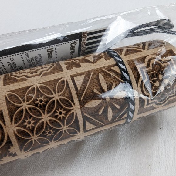 Gia Roma Beech Wood Rolling Pin & Cookie Cutter Boho Squares Handmade New - Picture 4 of 8